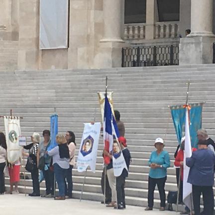Imagem peregrina de Nossa Senhora de Fátima vai visitar emigrantes portugueses